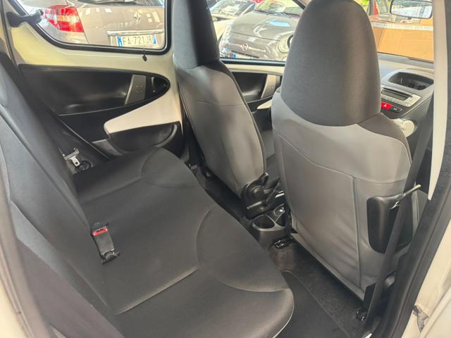 TOYOTA Aygo 1.0 12V VVT-i 5 porte Active Connect