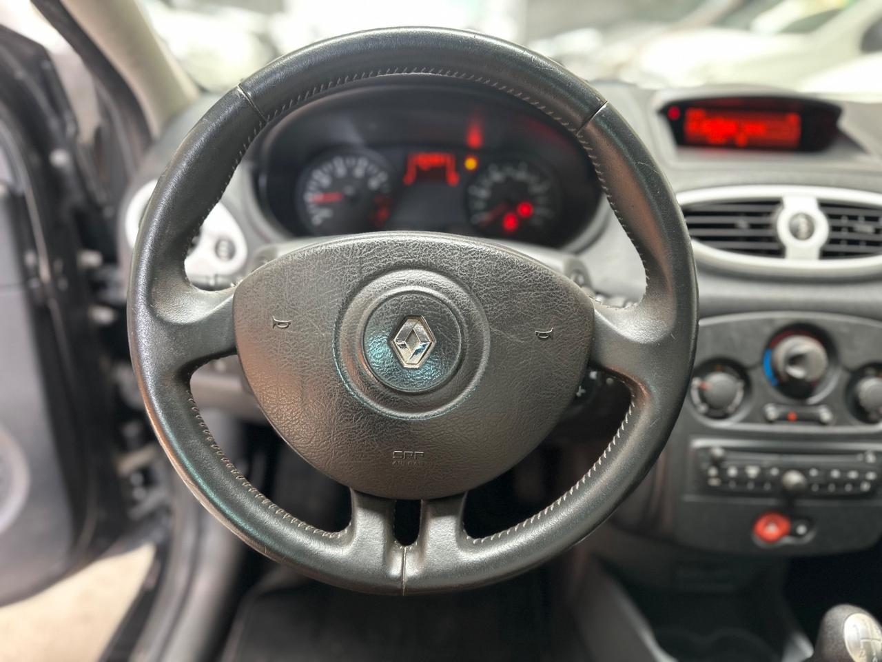 Renault Clio 1.2 16V 5 porte Dynamique