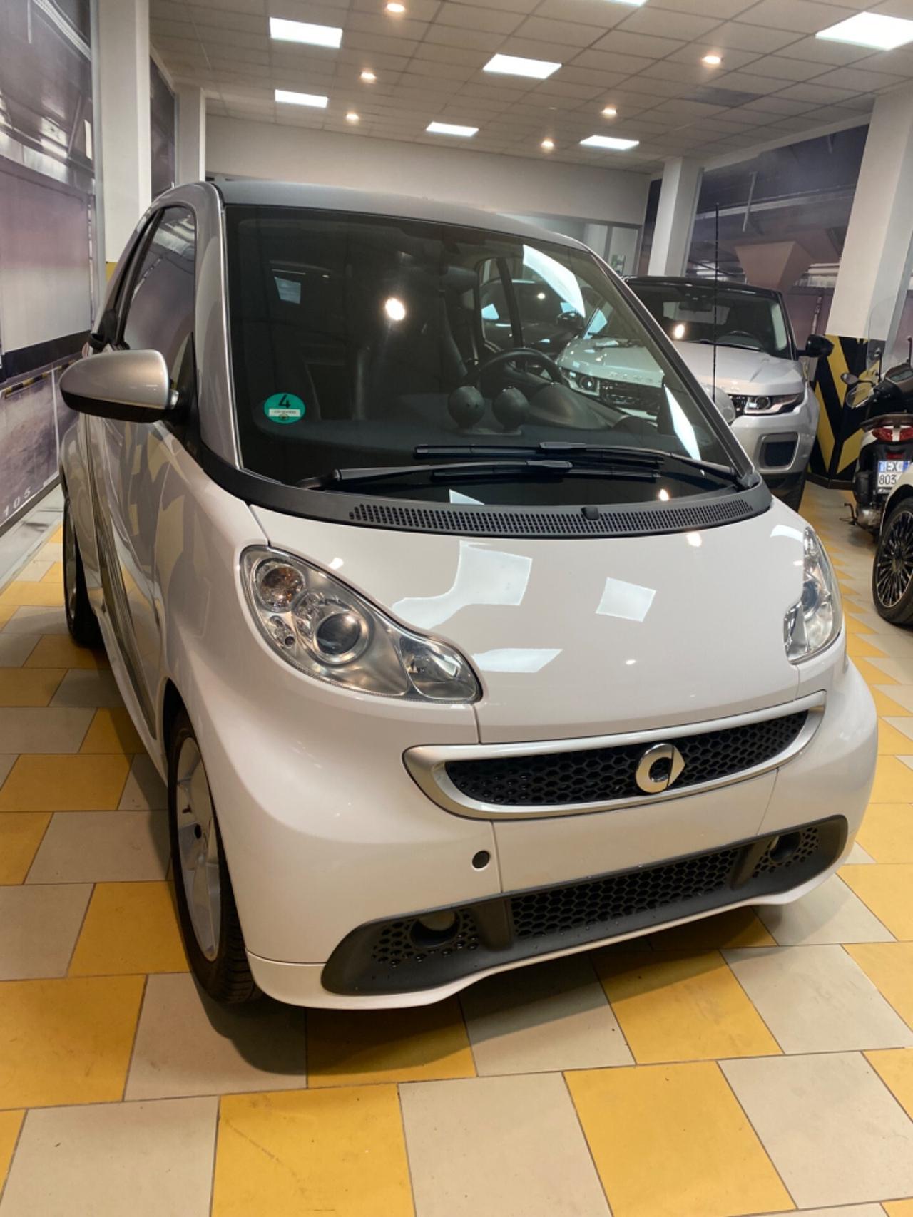 Smart ForTwo 1000 52 kW MHD coupé pulse