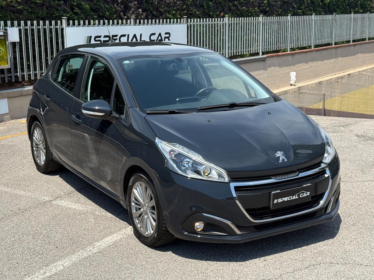 Peugeot 208 BlueHDi 1.4 100 S&S 5p.Active 67.000KM