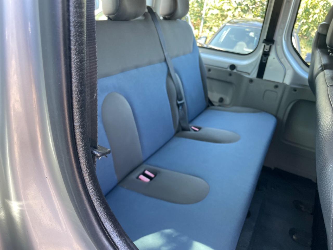 Renault Trafic T27 2.0 dCi/115 PC-TN Passenger 9 POSTI