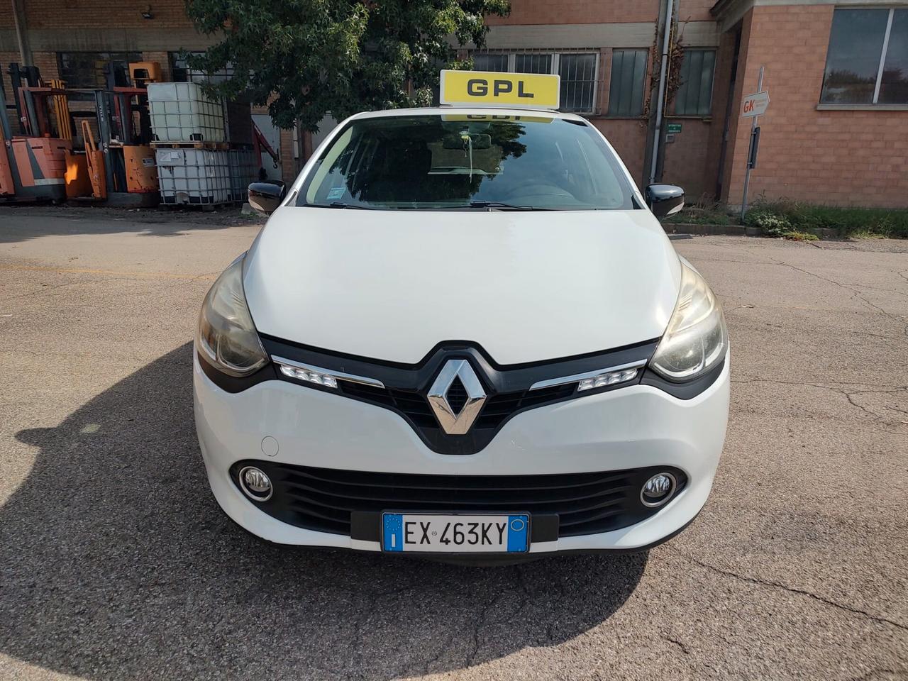 Renault Clio 1.2 75CV GPL 5 porte Live, BENZINA\GPL, OK NEOPATENTATI