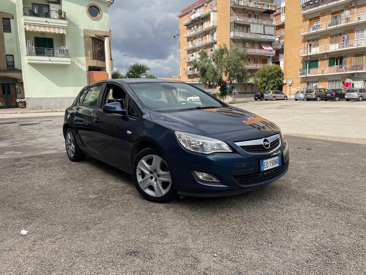 Opel Astra 1.4 100CV 5 porte Cosmo GPL CON 117MILA KM IN PERFETTE CONDIZIONI