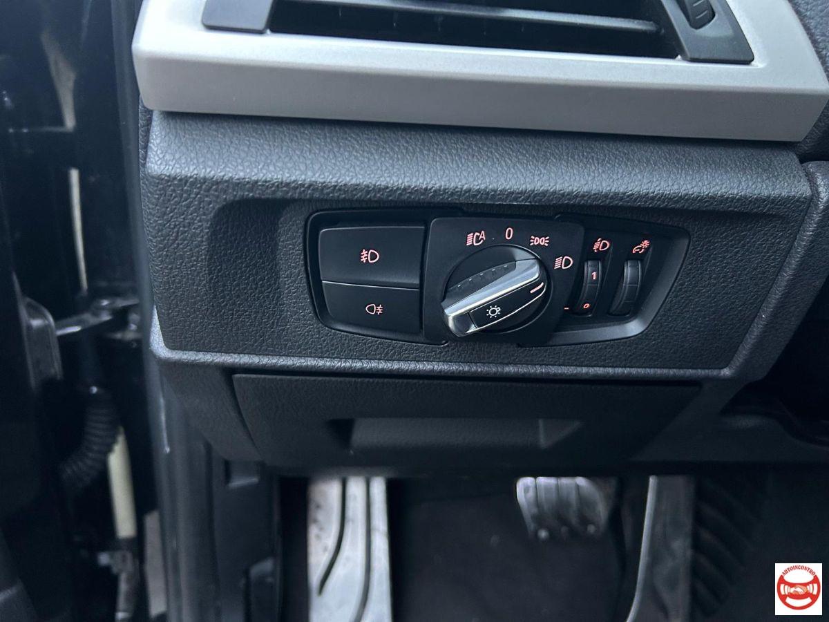 BMW - Serie 1 118d Advantage 5p auto