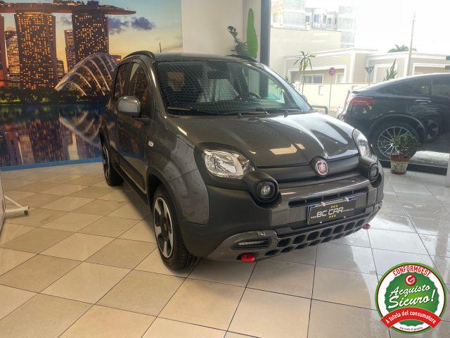 FIAT Panda Cross 1.0 Hybrid *DISPLAY COLORI