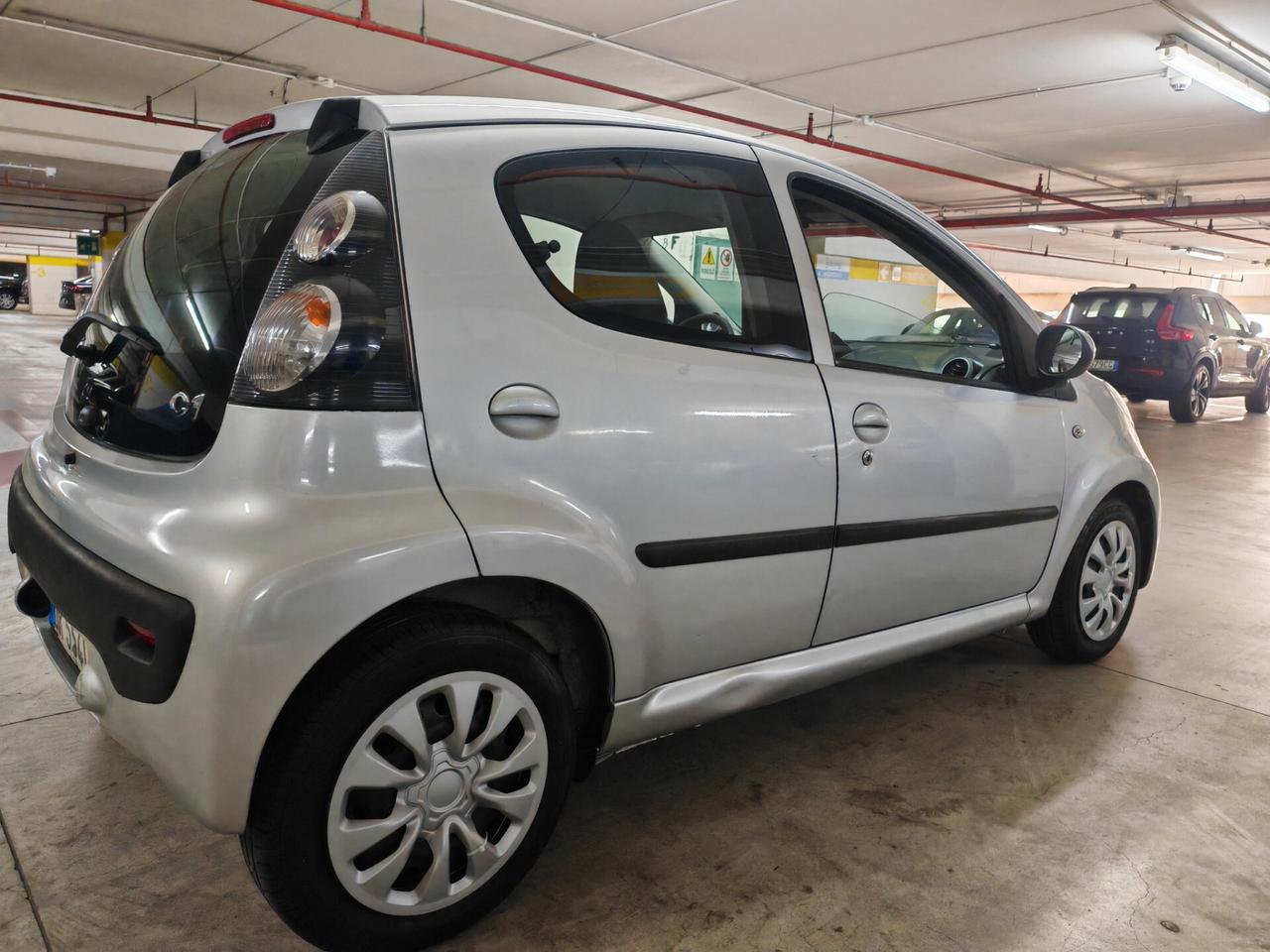 Citroen C1 AUTOMATICA CON TABLET CARPLAY