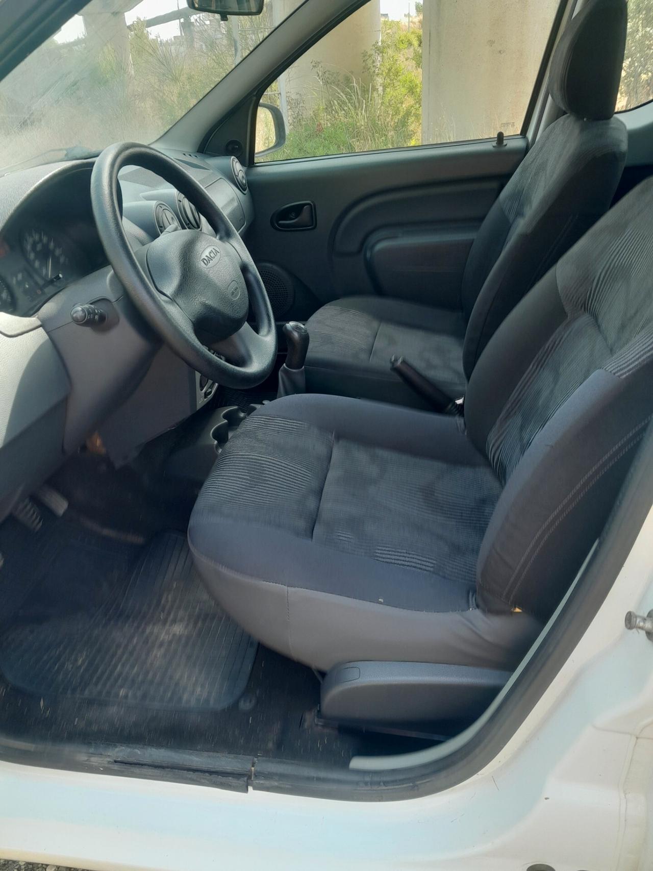 Dacia Logan 1.5 dCi pikap by renault