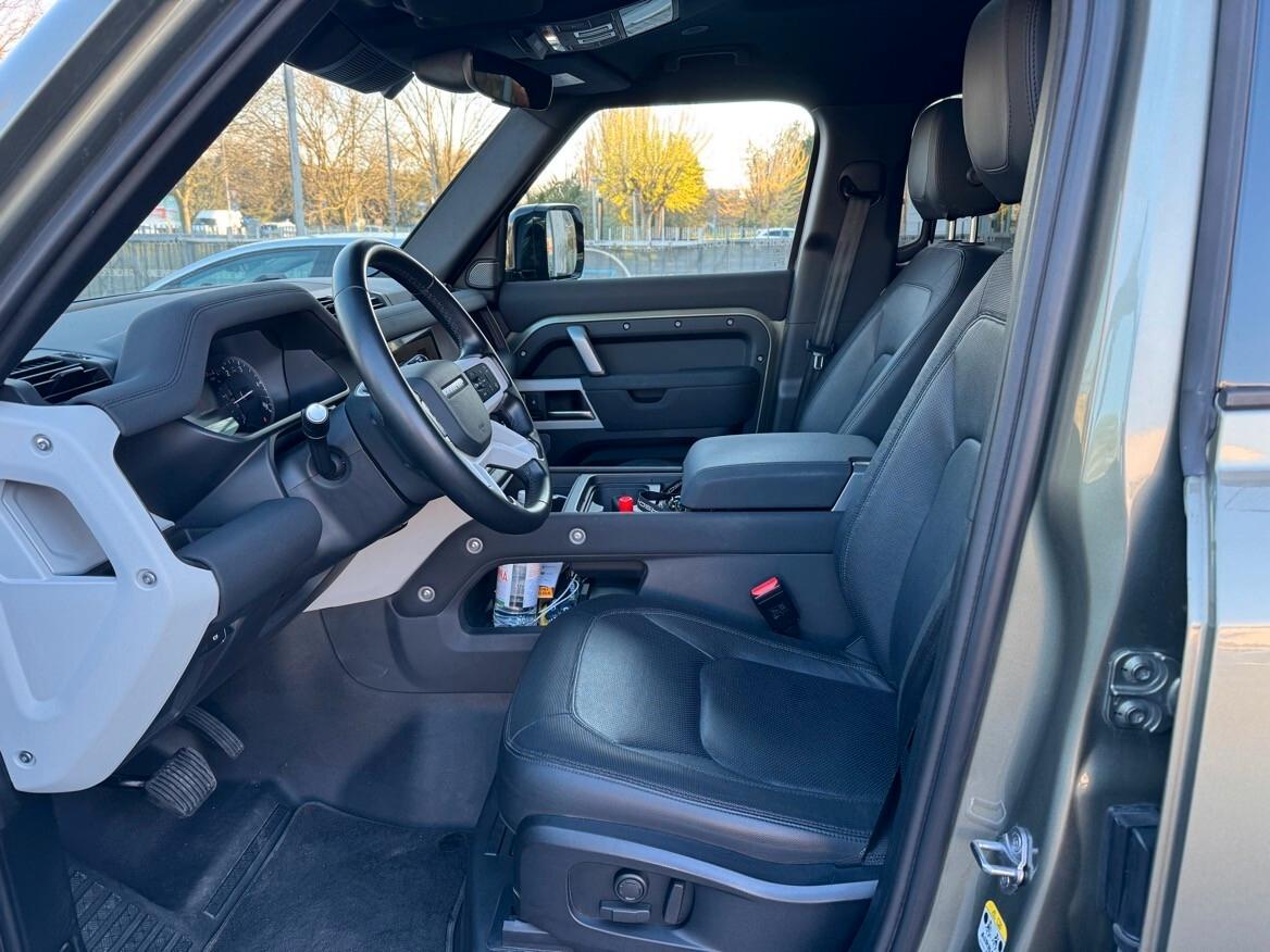 Land Rover Defender 110 3.0D I6 250 CV AWD Auto X-Dynamic SE