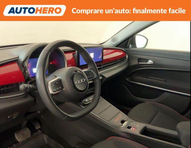FIAT 600e Red