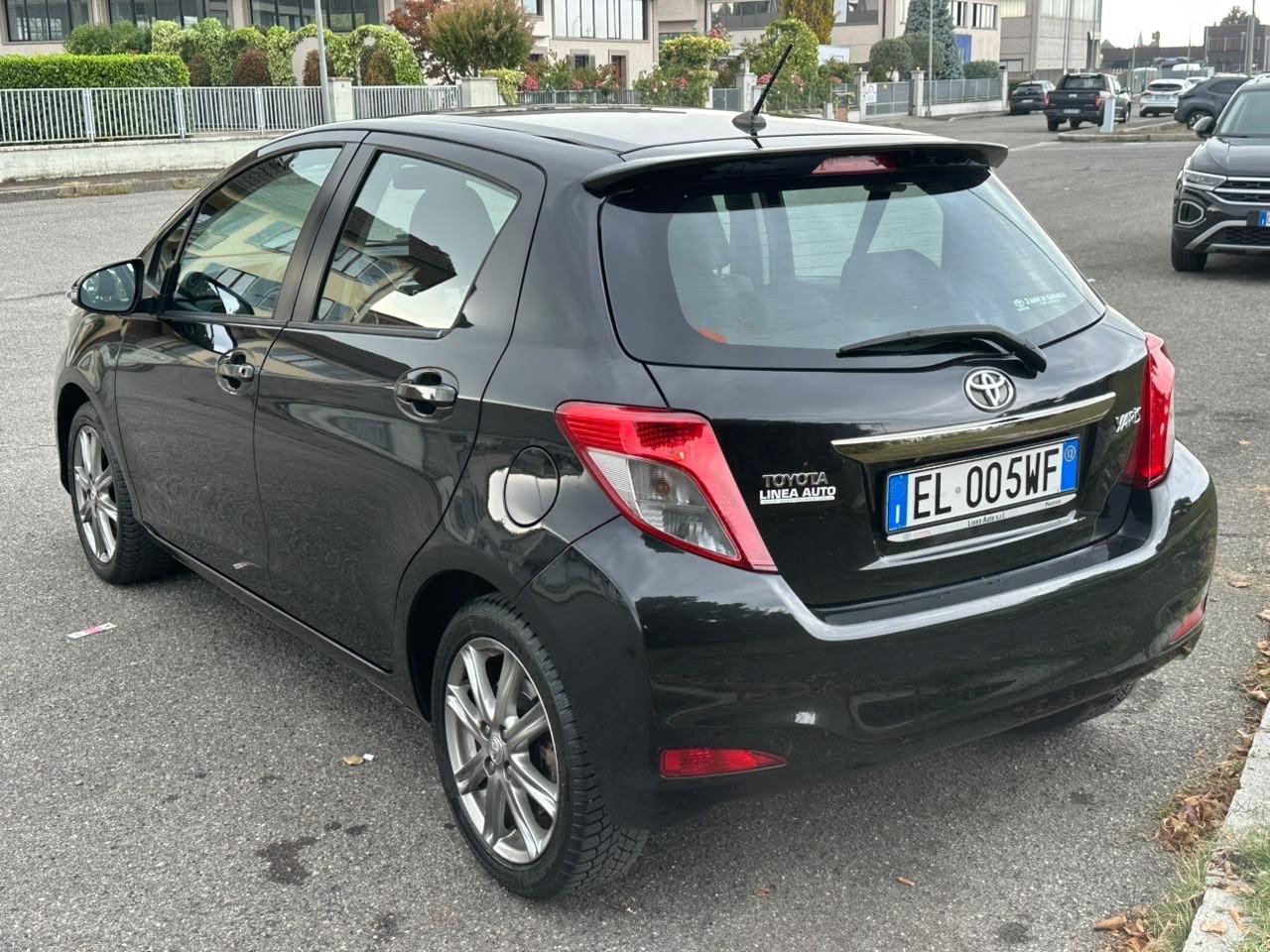 Toyota Yaris 1.3 Lounge (110.000KM!!) PREZZO 8490€