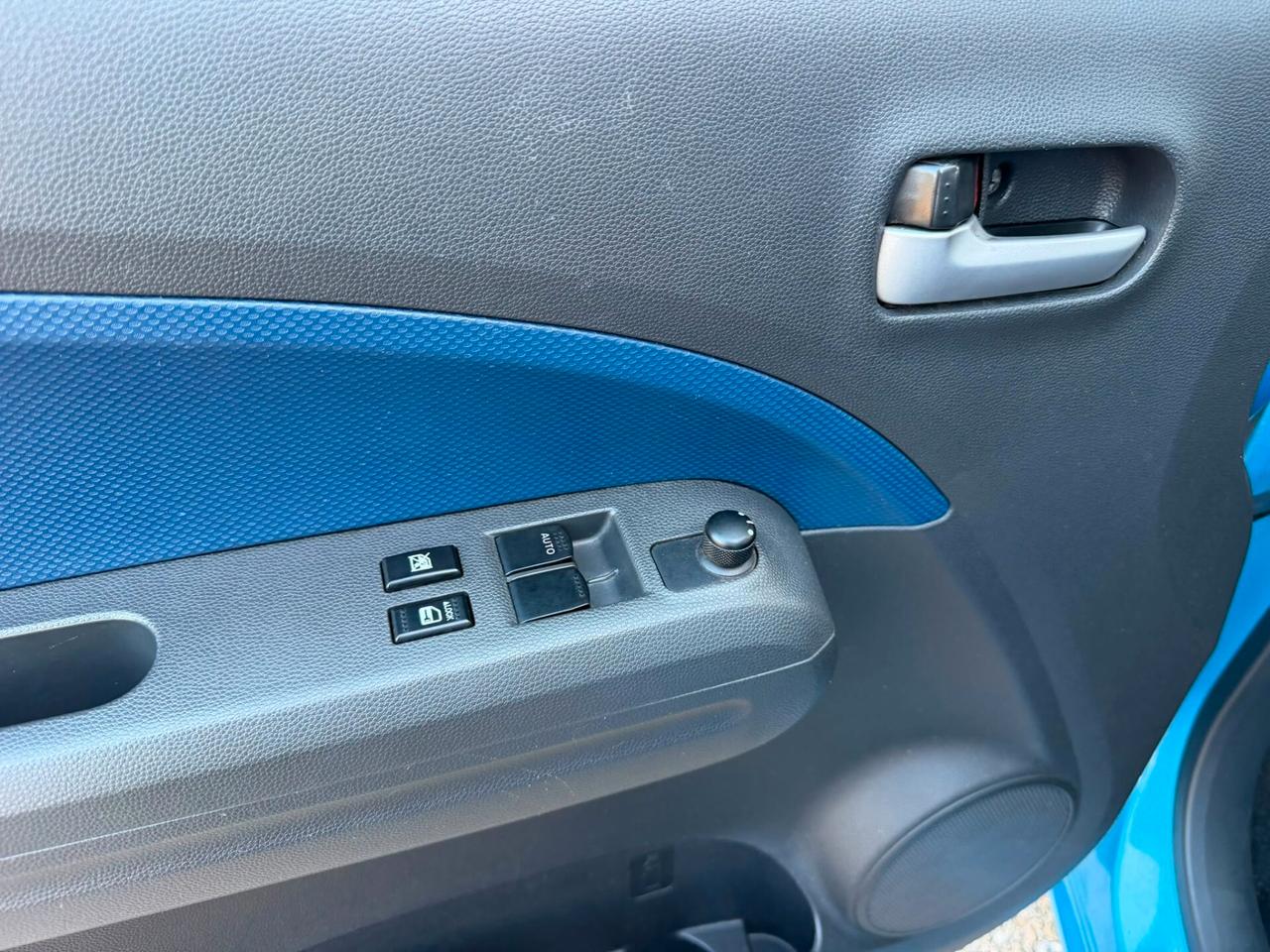 OPEL AGILA 1.0 Benzina 65CV NEOPATENTATI