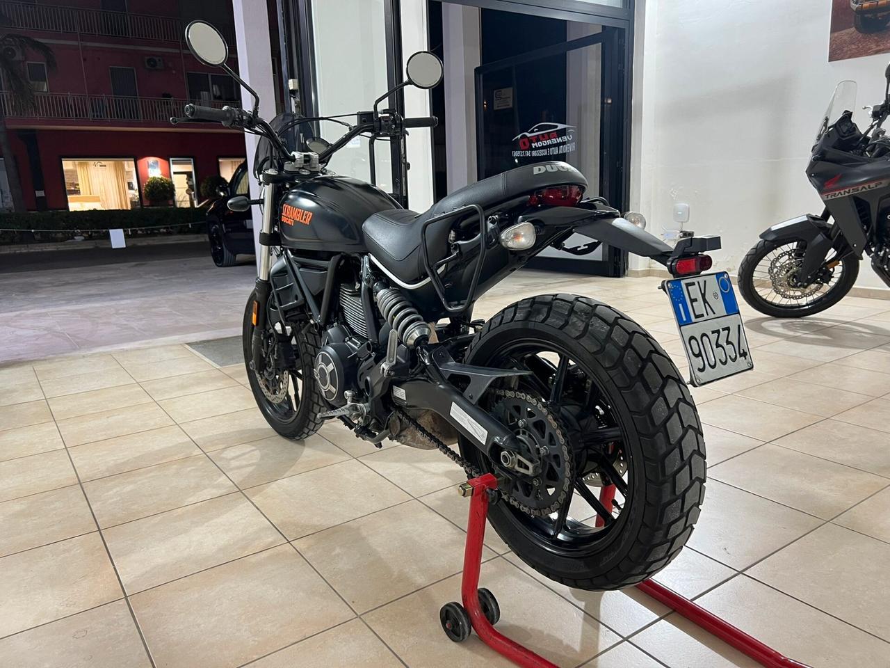 DUCATI SCRAMBLER 400