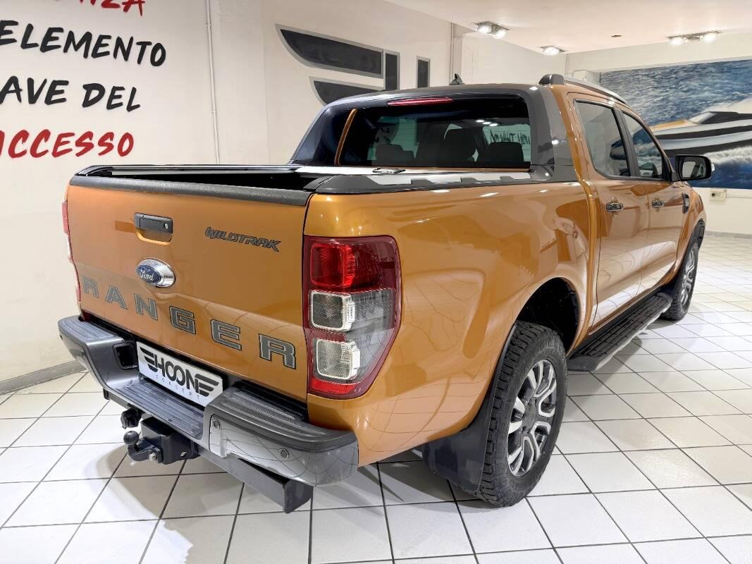 Ford Ranger 3.2 tdci double cab Wildtrak 200cv auto Autocarro 5 posti
