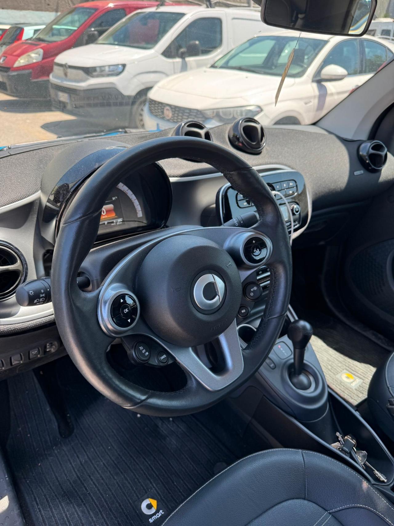 Smart ForTwo EQ cabrio Prime Nightsky