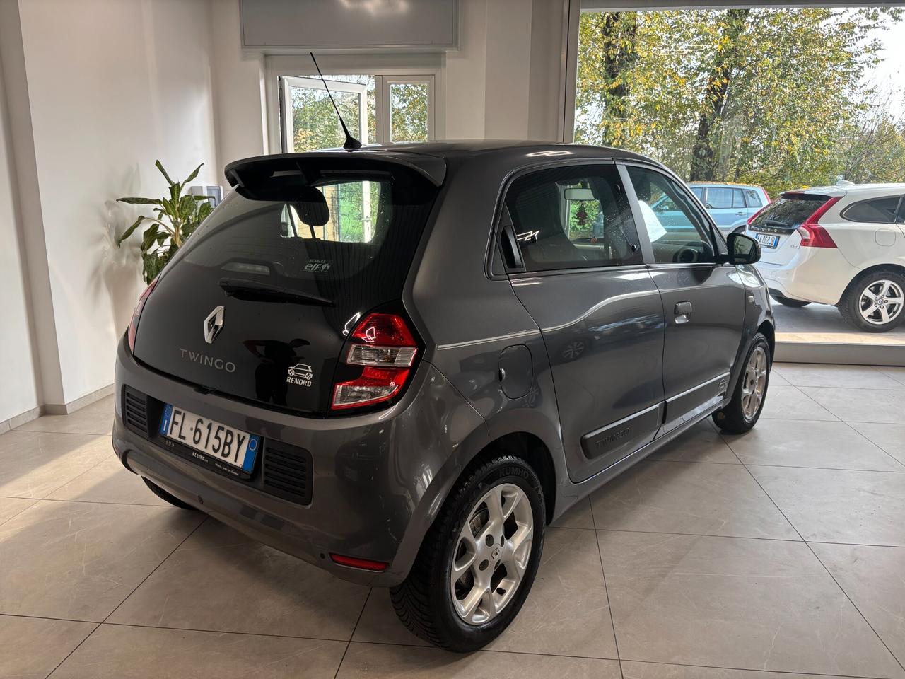 Renault Twingo SCe EDC La Parisienne