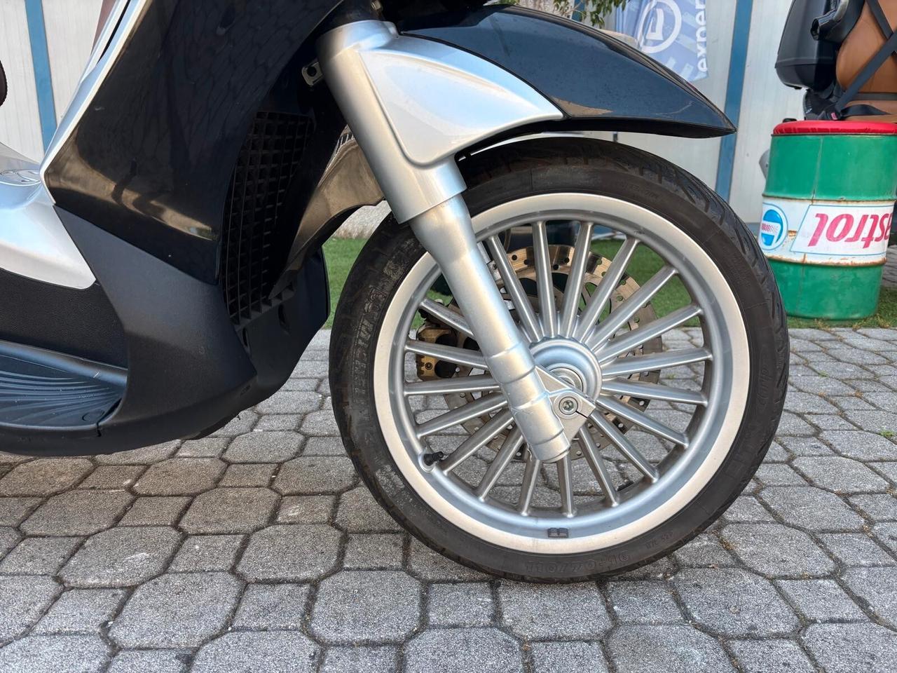 Piaggio Beverly 300 i.e. - Rif.581