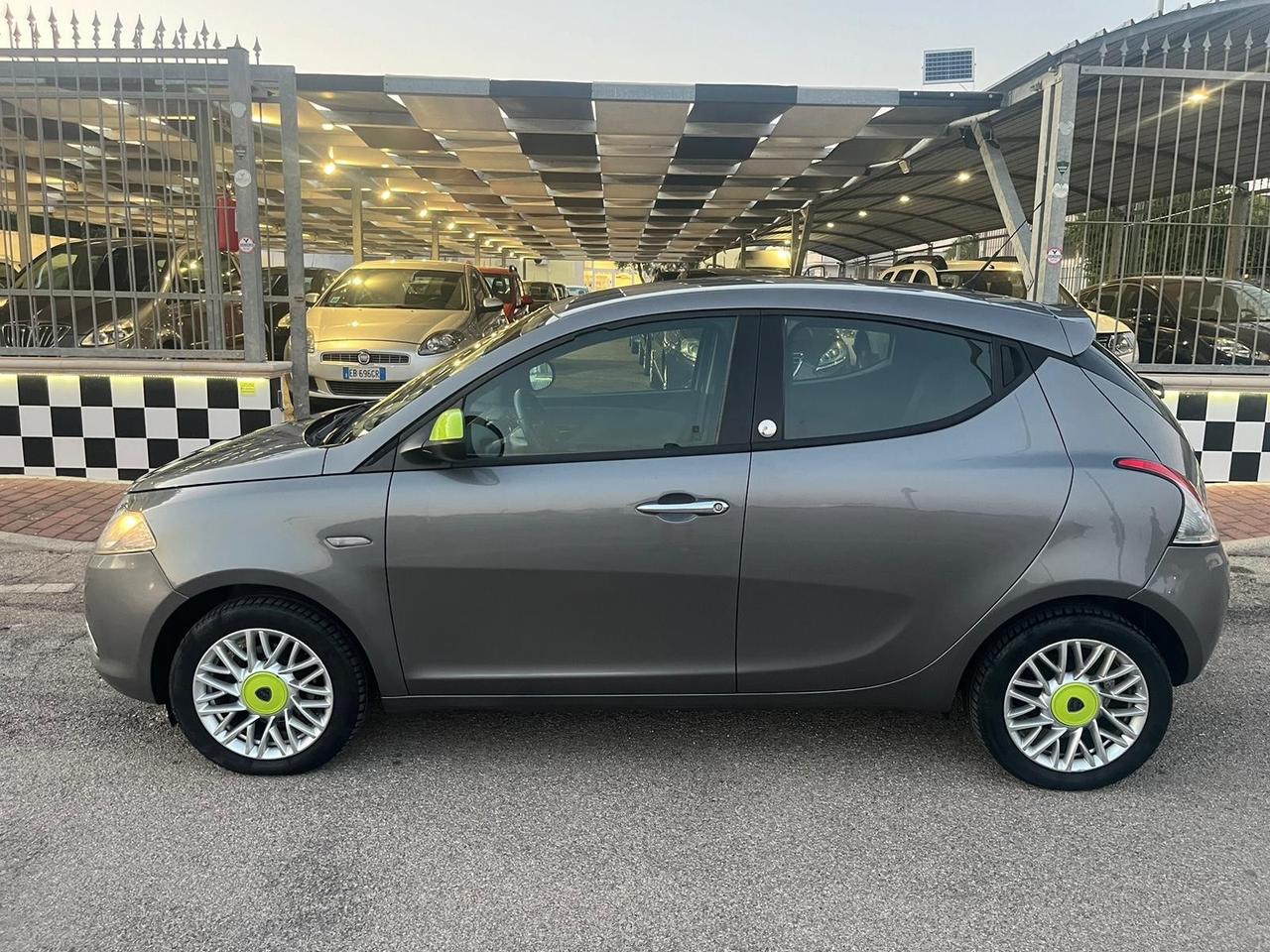 Lancia Ypsilon 1.2 69 CV 5 porte GPL Ecochic 2014