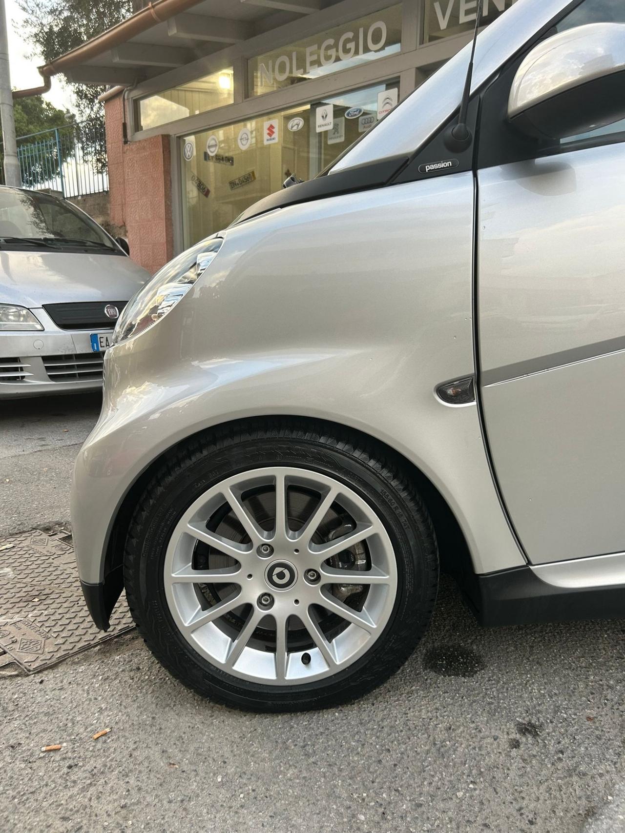 Smart ForTwo 1000 62 kW coupé passion
