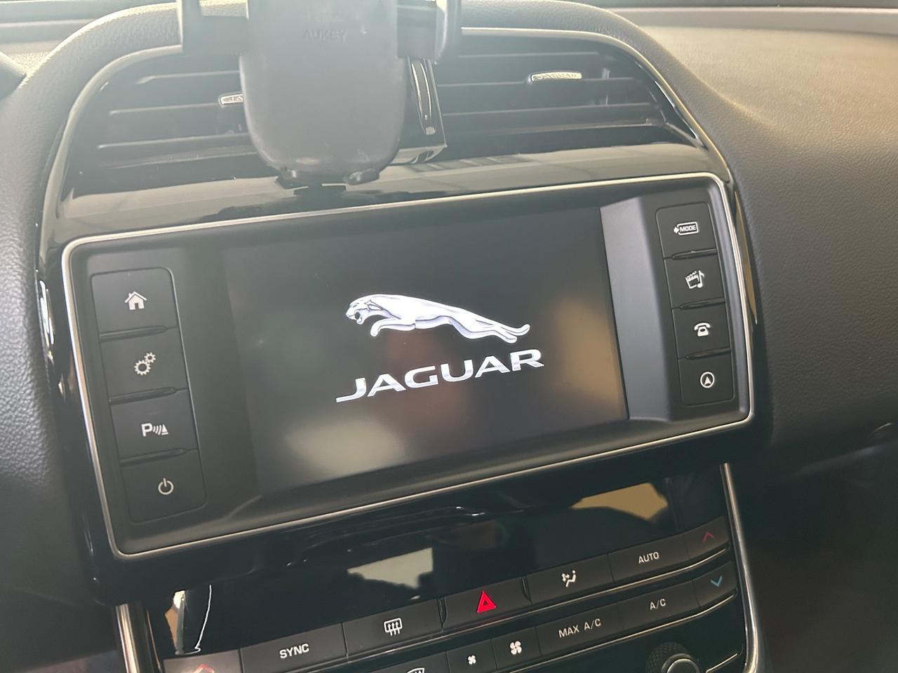 Jaguar XE 2.0 D Turbo aut. Portfolio