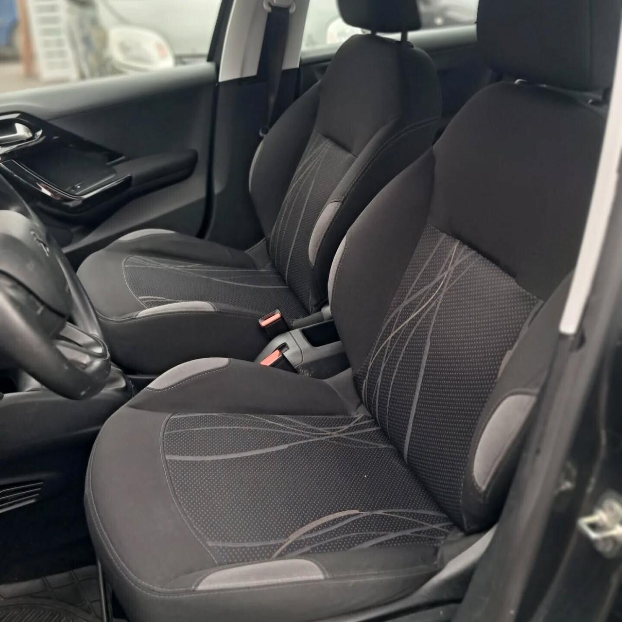 Peugeot 208 1.4 HDi 68 CV 5 porte Active