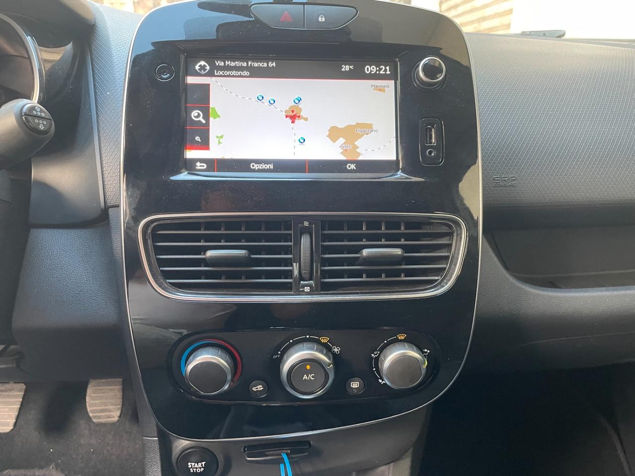 Renault Clio TCe 12V 90 CV GPL 5 porte Moschino Intens FINANZIABILE