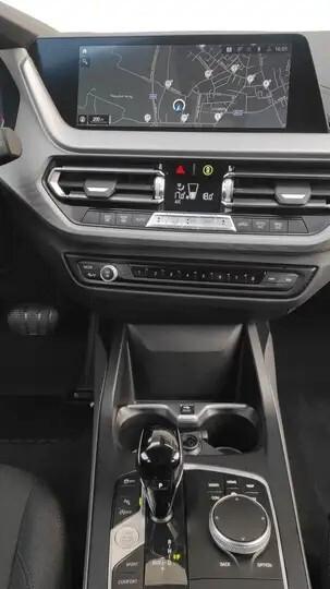 Bmw 118d 5p. Business Advantage