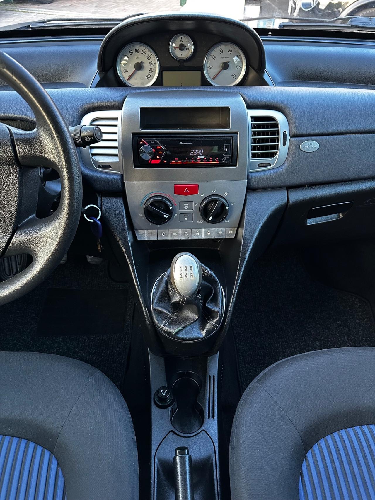 Lancia Ypsilon 1.2 ModaMilano