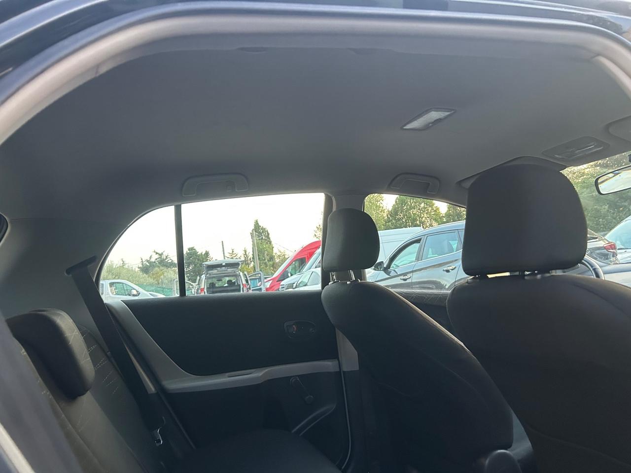 Toyota Yaris 1.0 5 porte Sol