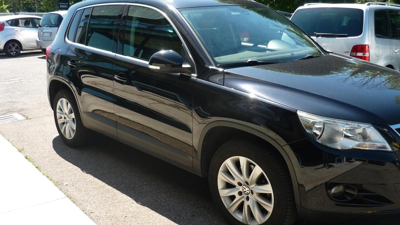 Volkswagen Tiguan 2.0 TDI DPF 4MOTION DSG Sport & Style