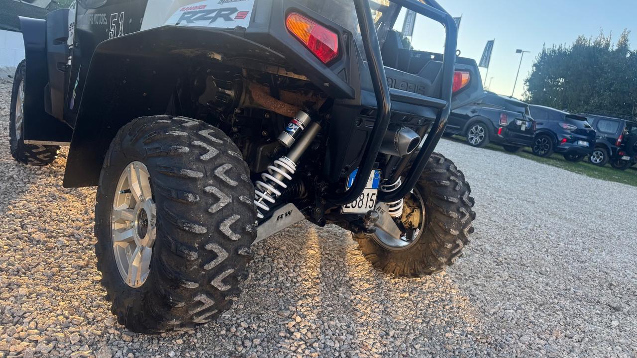 Polaris RZR 800 rally