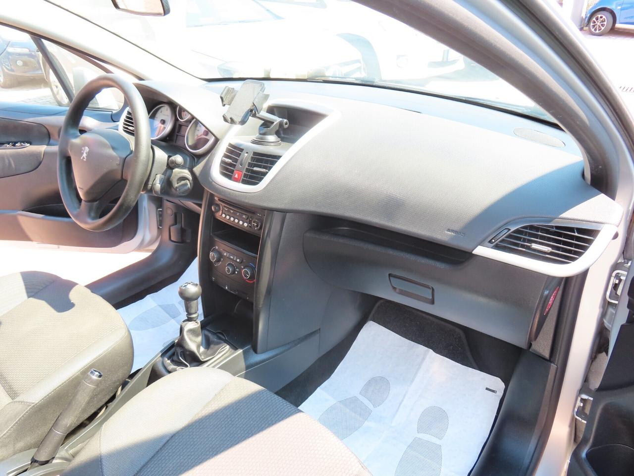 Peugeot 207 1.6 HDi 90 CV 100.000 KM CERT 2010