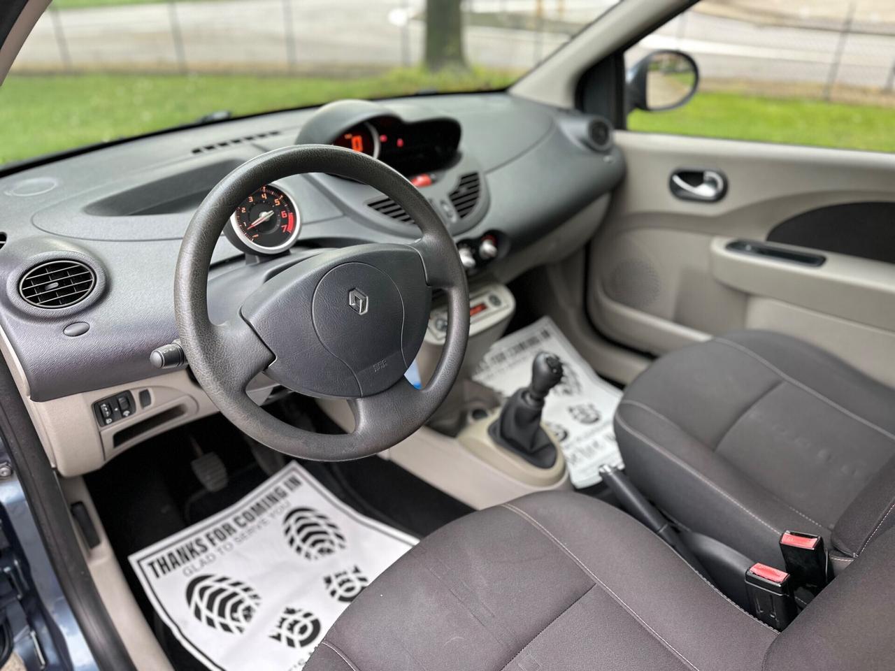 Renault Twingo 1.2 16V Quickshift Initiale NEOPATENTATI