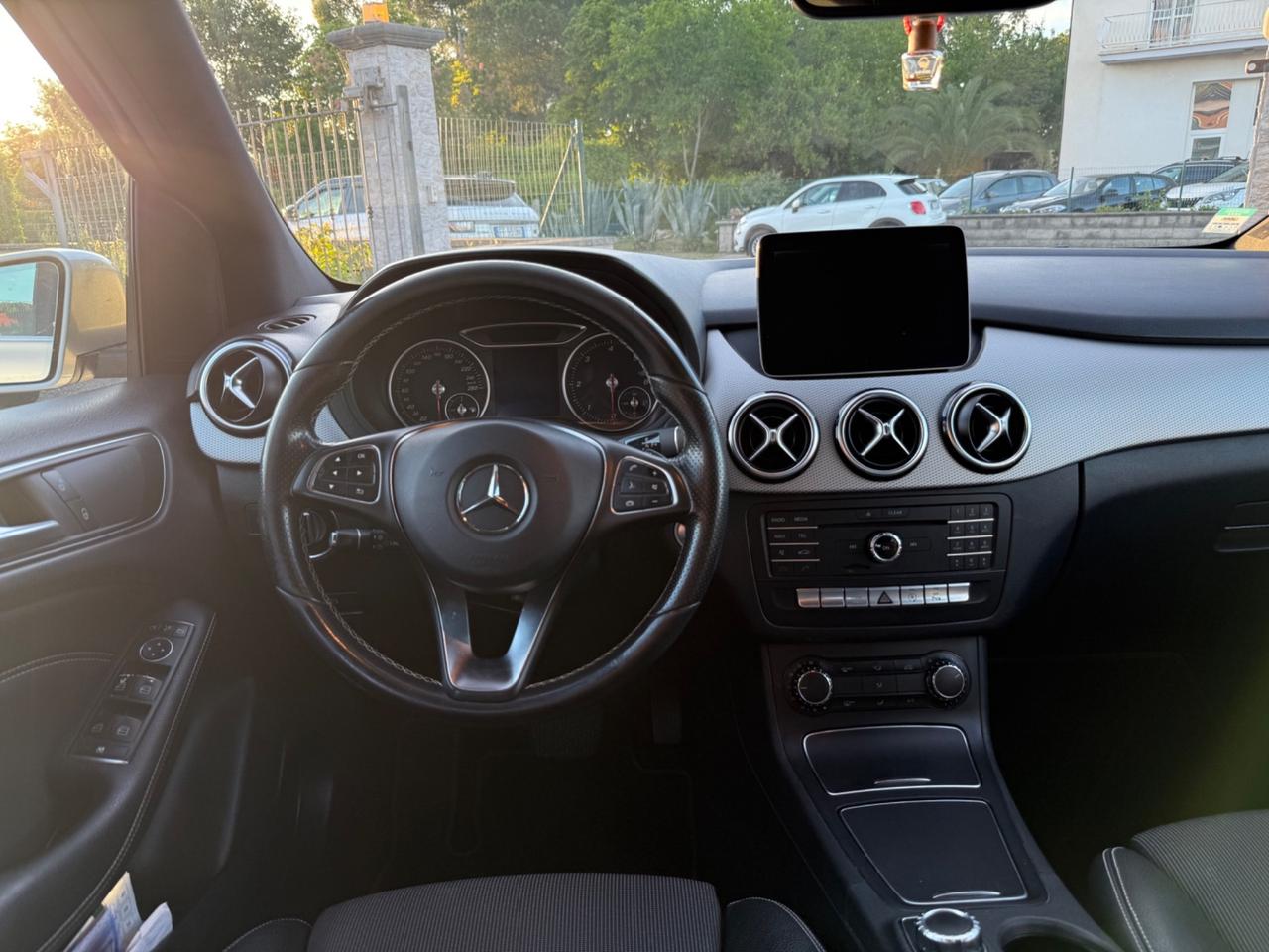 Mercedes-benz B 200 d Automatic Premium