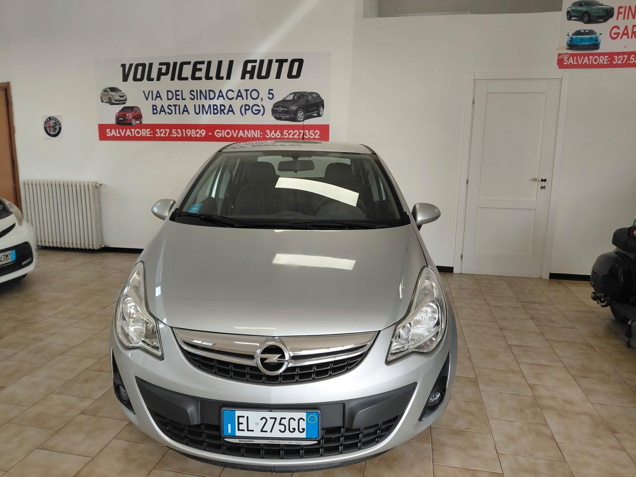 OPEL CORSA ANNO 2012 BZ GPL ADATTA NEOPATENTATI KM 100 MILA