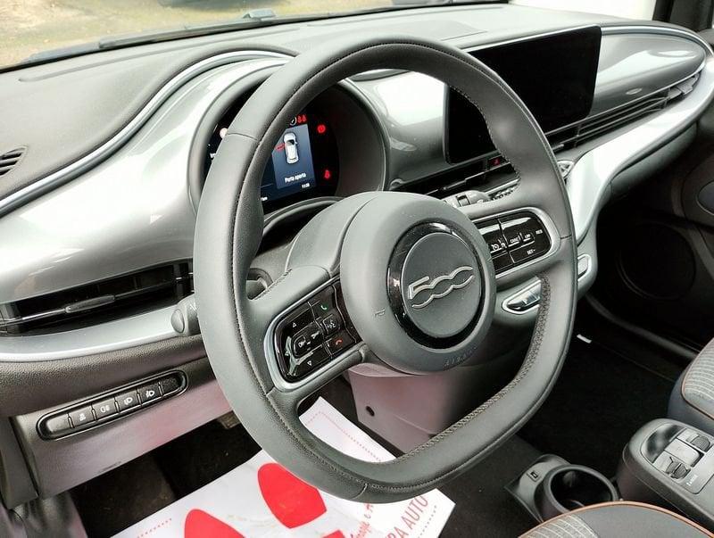FIAT 500 500e Berlina 42 kWh Icon
