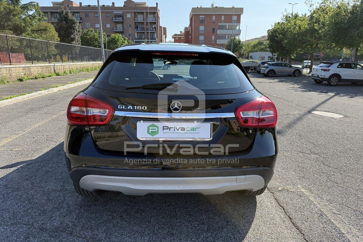 MERCEDES GLA 180 Business