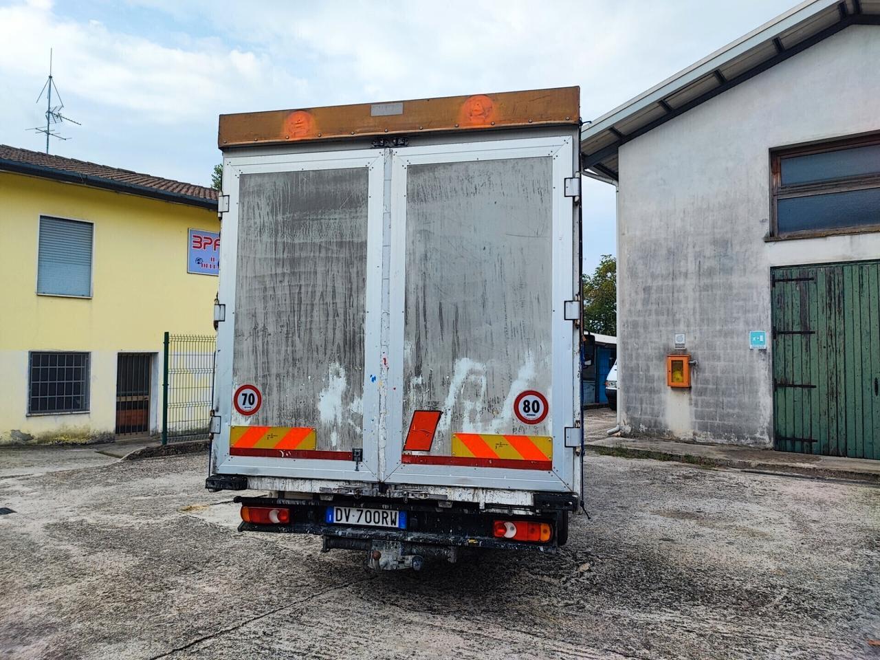 Nissan Atleon KM 271.000 Gancio Traino