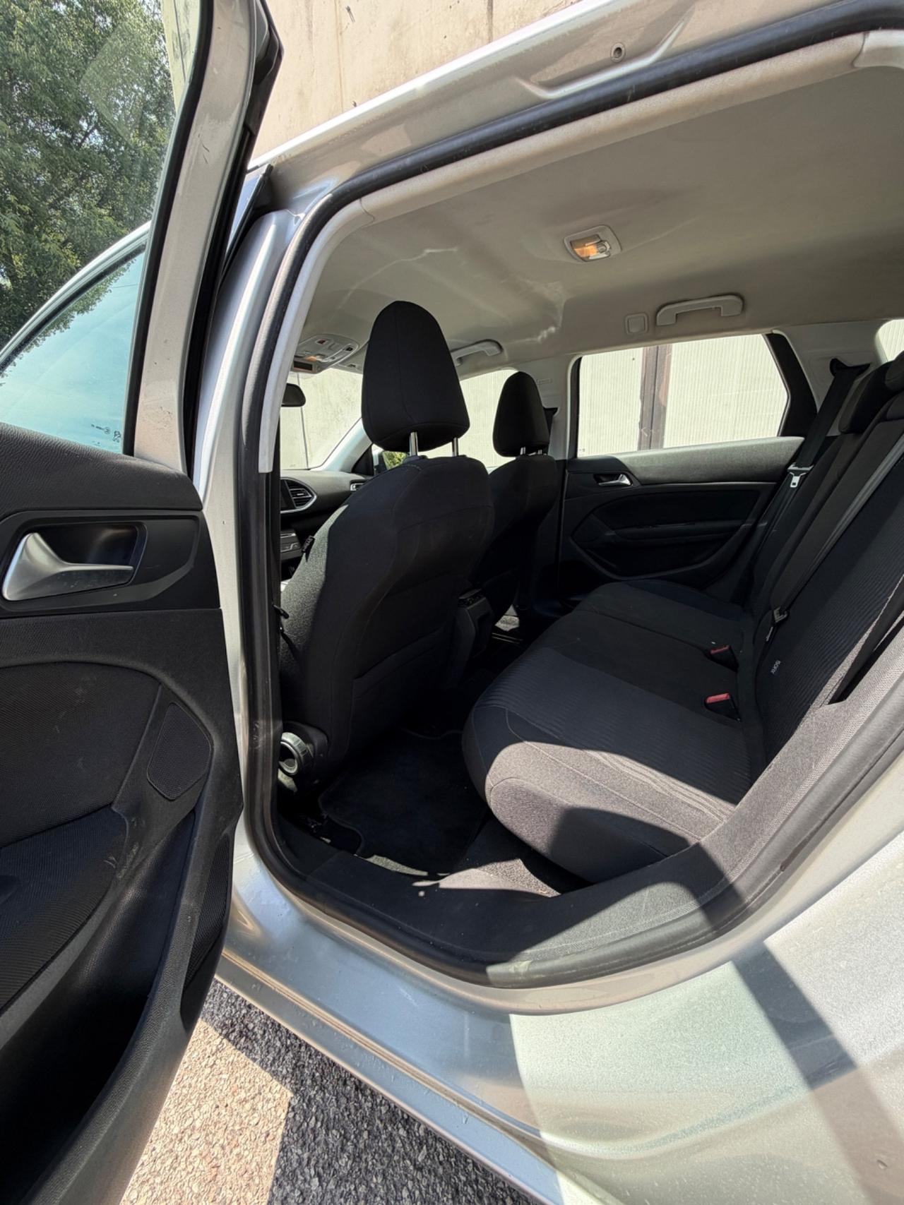 Peugeot 308 BlueHDi 150 S&S SW Business