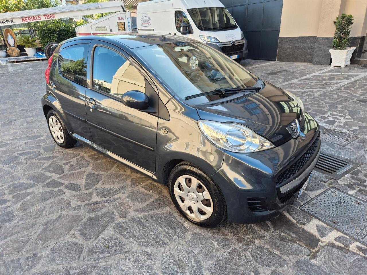 Peugeot 107 1.0 68CV 5p. Sweet Years