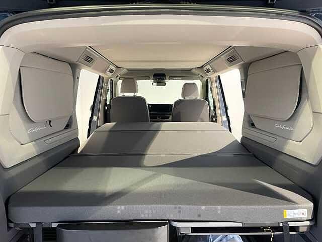Volkswagen T7 California 2.0TDI 150CV DSG Beach Camper - IVA ESPOSTA