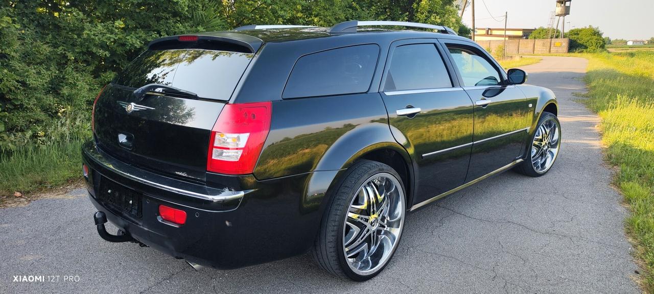 RARA Chrysler 300C (5.700 V8 340cv HEMI) AWD