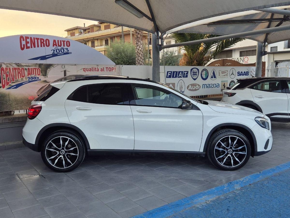 MERCEDES - Classe GLA - GLA 200 d Automatic 4Matic Sport-Tetto Apribile