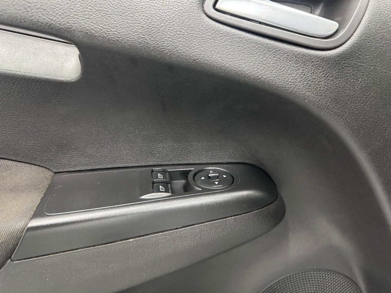 Ford transit courier 1,5 tdci 75 CV