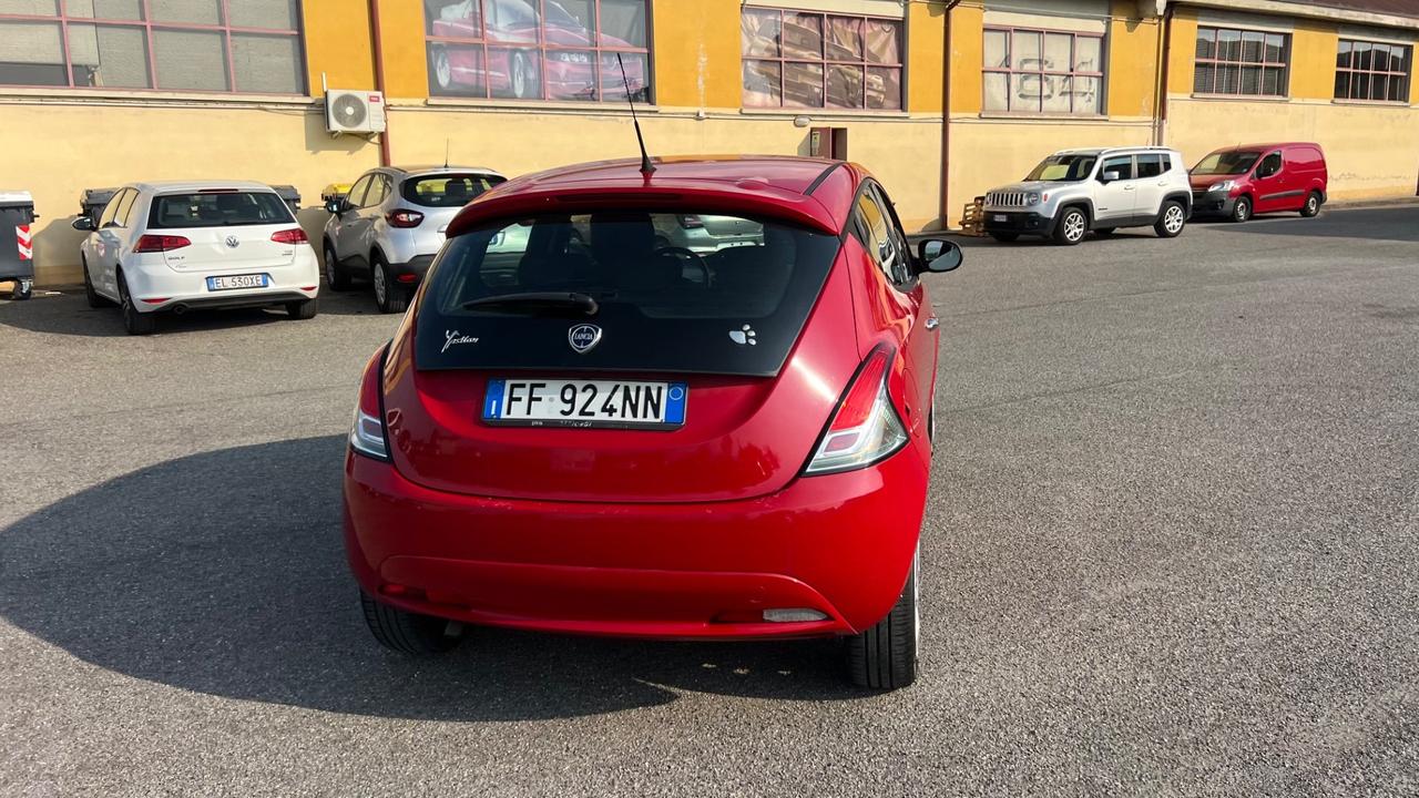 Lancia Ypsilon 1.2 69 CV 5 porte GPL Ecochic Platinum