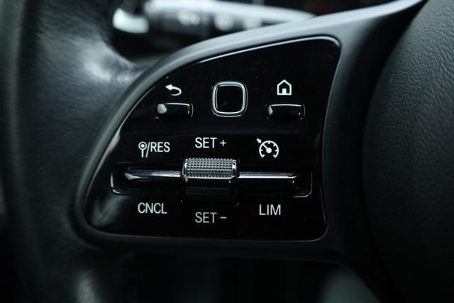 MERCEDES-BENZ A 180 d Automatic