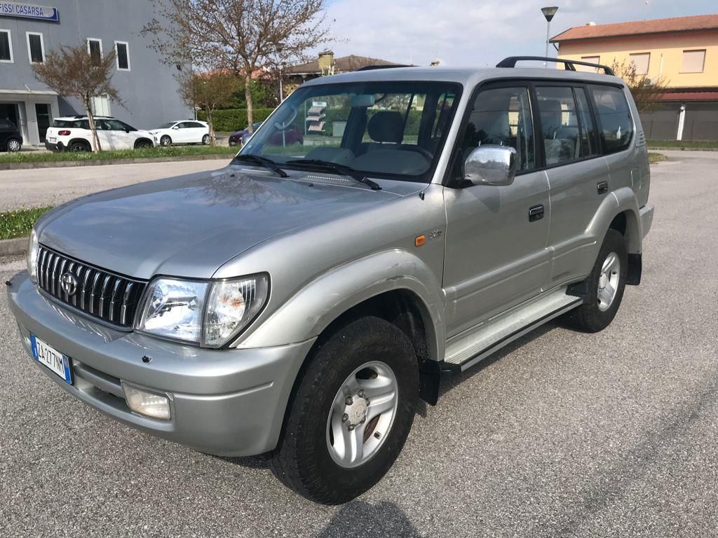 TOYOTA Land Cruiser 3.0 Tdi D-4D 5p. 95 GX