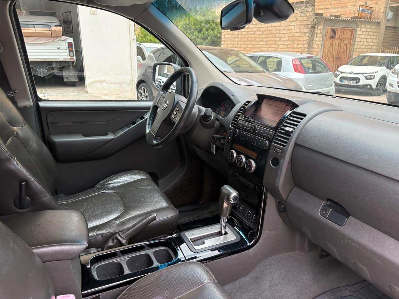 Nissan Navara 2.5 dCi 4 porte Double Cab Platinum