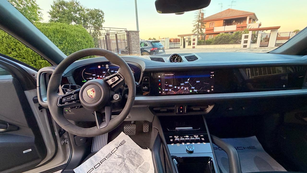 Porsche Cayenne 3.0 V6 E-Hybrid Coupè IVA ESPOSTA ITALIANA