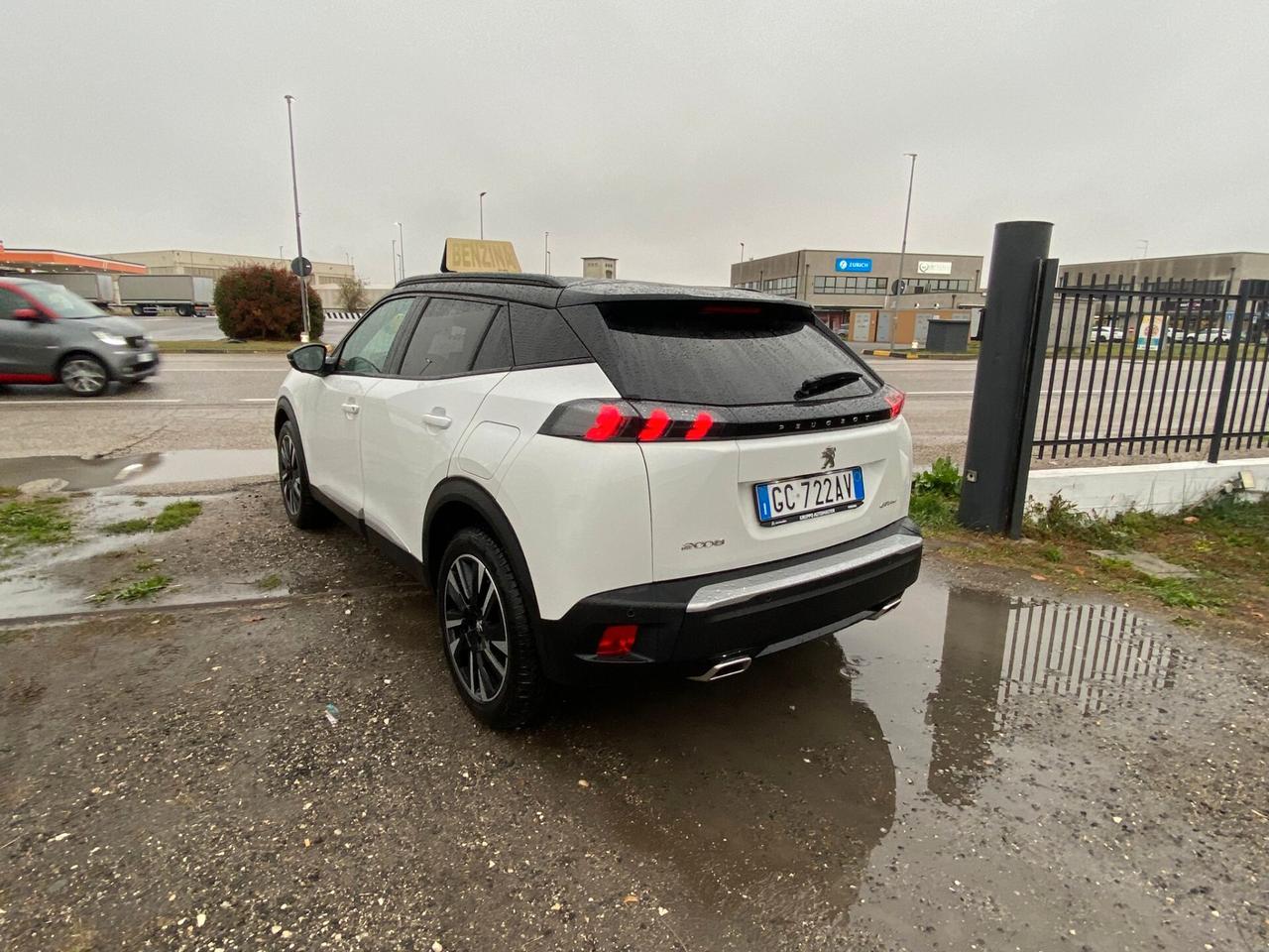 Peugeot 2008 PureTech 130 S&S GT Pack