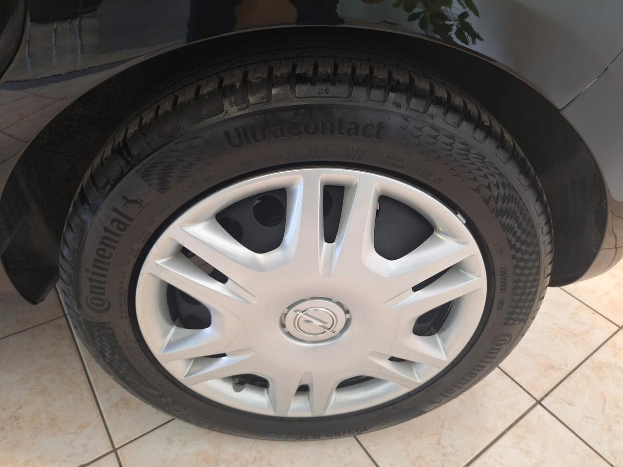 Opel Corsa 1.2 5 porte Advance